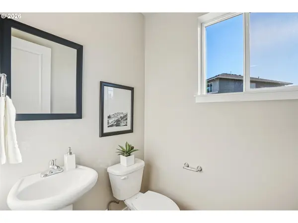 Sandy, OR 97055,41570 METOLIUS AVE #22