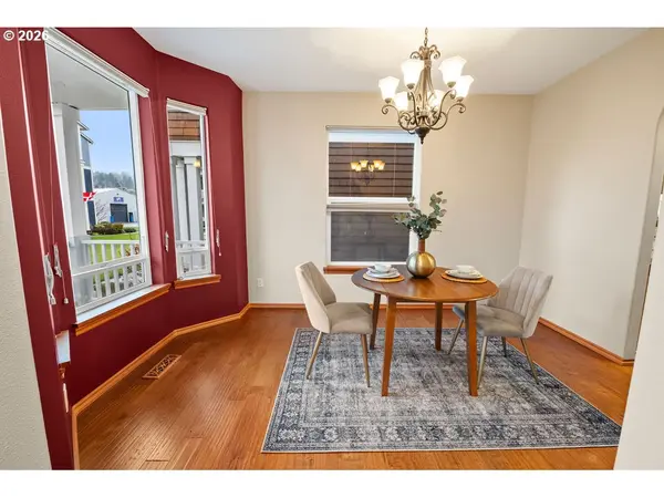 Astoria, OR 97103,260 ROUND HOUSE RD