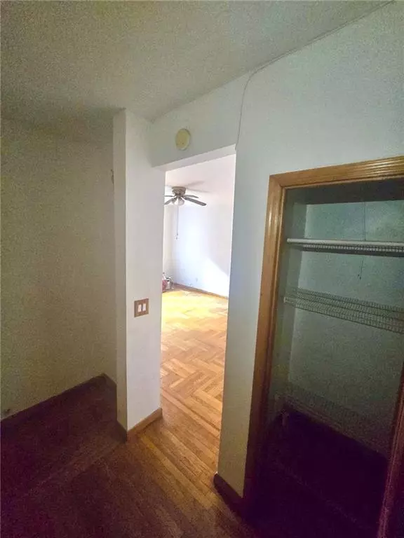 Brooklyn, NY 11235,1151 Brighton Beach AVE #2H