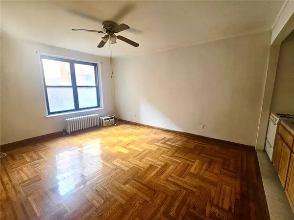 Brooklyn, NY 11235,1151 Brighton Beach AVE #2H