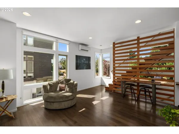 1235 N MORGAN ST, Portland, OR 97217