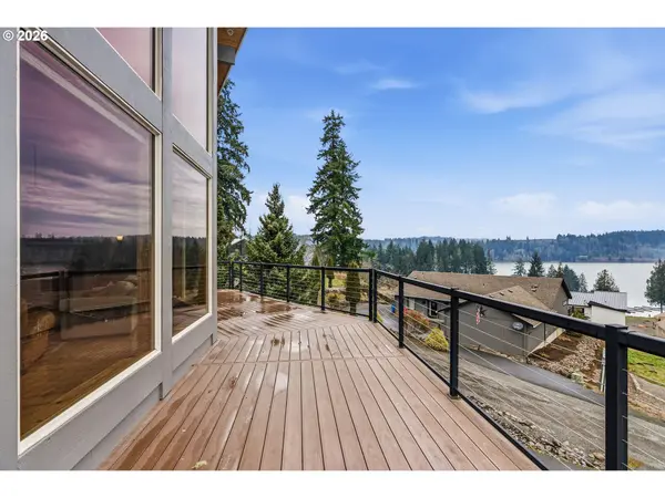 101 LIGHTHOUSE LN, Mossyrock, WA 98564