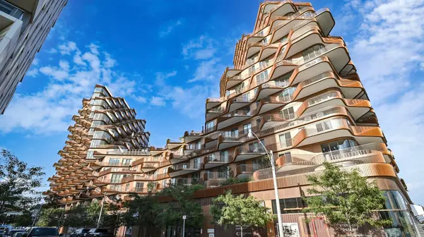 155 Merchants' Wharf N/A #518, Toronto C08, ON M5A 0Y4