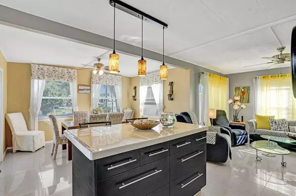 Davie, FL 33324,2301 SW 86th Ter