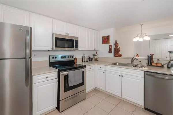 Fort Lauderdale, FL 33301,520 SE 5th ave #1202