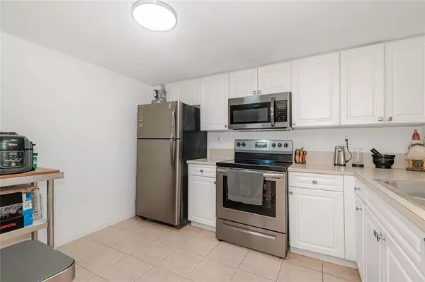 Fort Lauderdale, FL 33301,520 SE 5th ave #1202