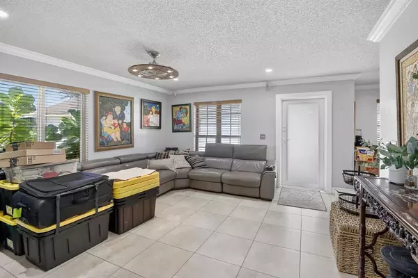 Davie, FL 33328,3673 W Forge Rd #41