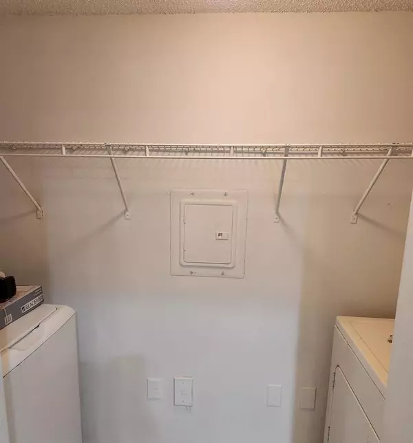 Coconut Creek, FL 33073,5041 WILES RD #105