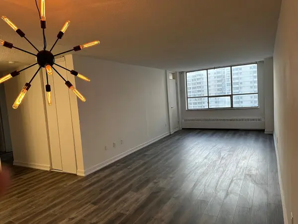 Toronto W09, ON M9R 1S8,320 Dixon RD #1616