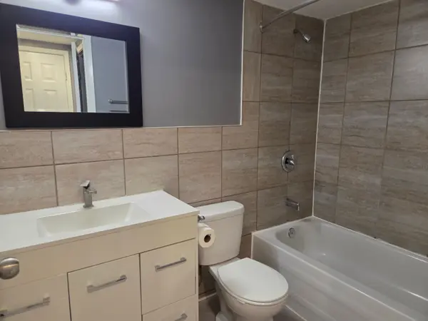 Niagara Falls, ON L2G 6X8,8800 Willoughby DR #104