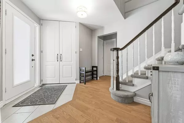 Orleans - Convent Glen And Area, ON K1W 1C6,6145 Lariviere CRES