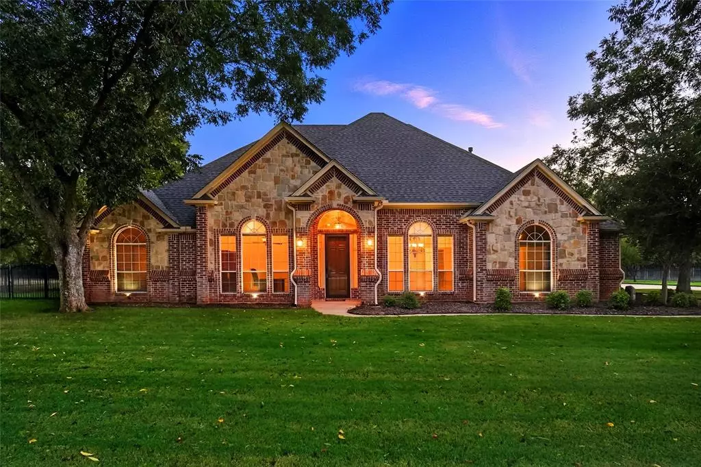 Aurora, TX 76078,613 W Aurora Vista Trail