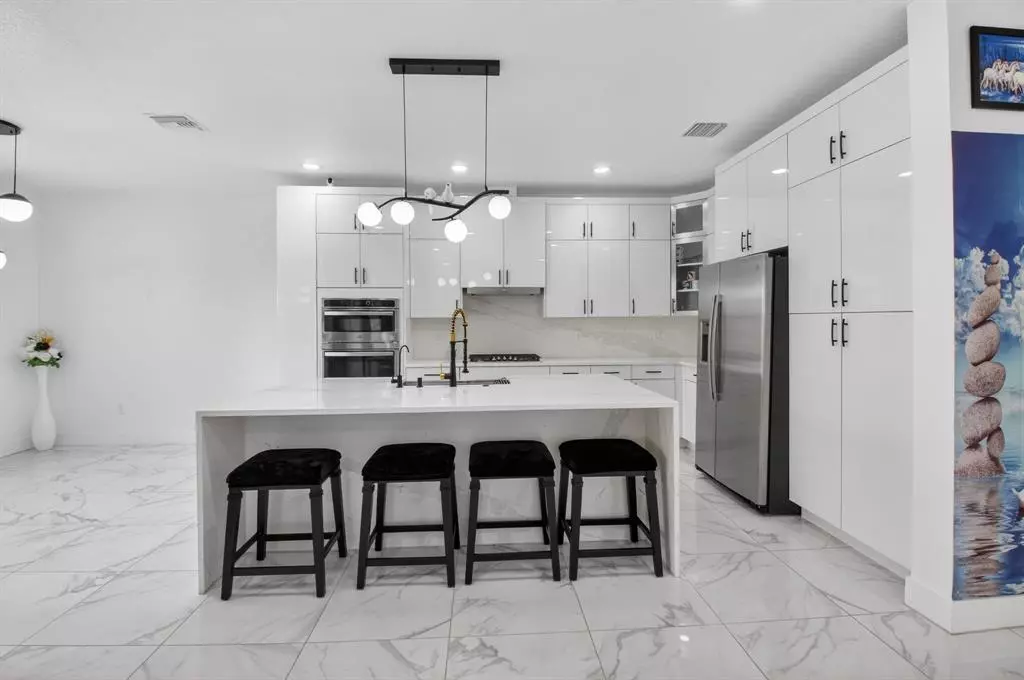 Lake Worth, FL 33463,7203 Montereal Path