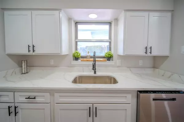 Dallas, TX 75241,1614 Solitude Drive