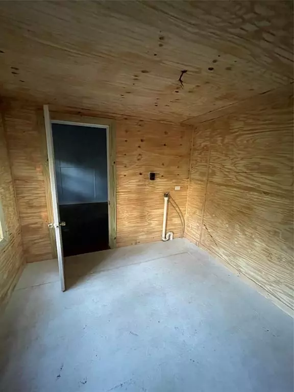 Pecan Gap, TX 75469,205 1st