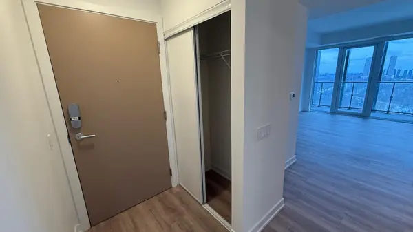 Toronto C13, ON M3C 0S4,1 QUARRINGTON LN #1614