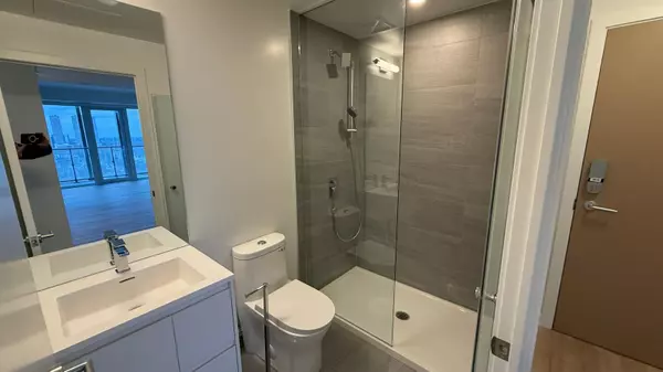 Toronto C13, ON M3C 0S4,1 QUARRINGTON LN #1614