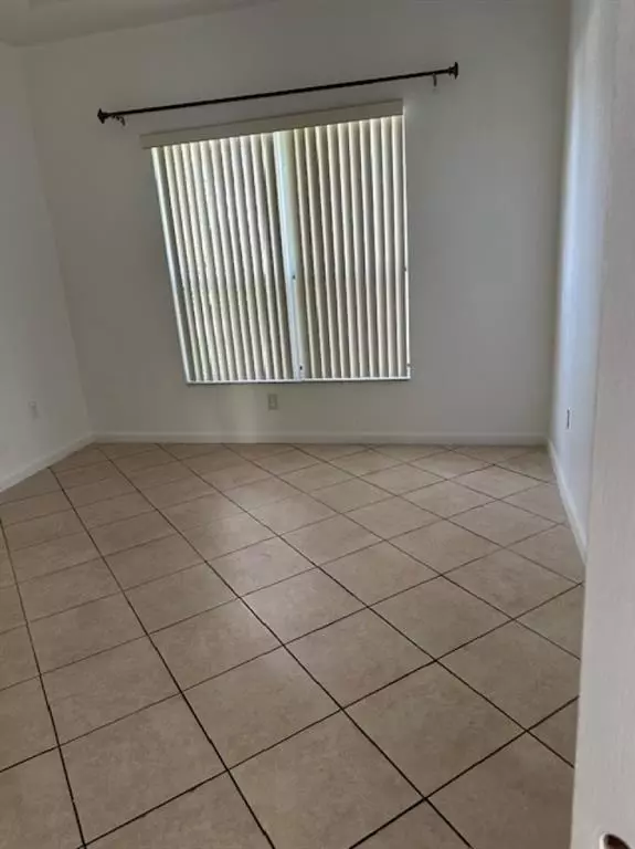 Homestead, FL 33033,1056 NE 39th Ave