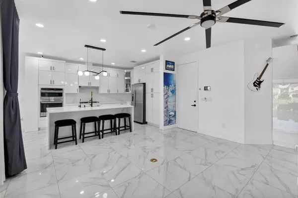 Lake Worth, FL 33463,7203 Montereal Path