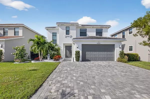 Lake Worth, FL 33463,7203 Montereal Path