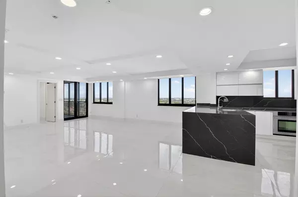 Highland Beach, FL 33487,3420 S Ocean Boulevard #PH-T