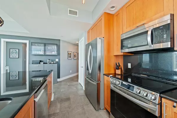 Fort Lauderdale, FL 33301,315 NE 3rd Ave #1907