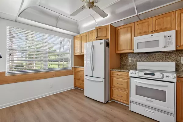 Coconut Creek, FL 33066,3101 Portofino Pt #A1