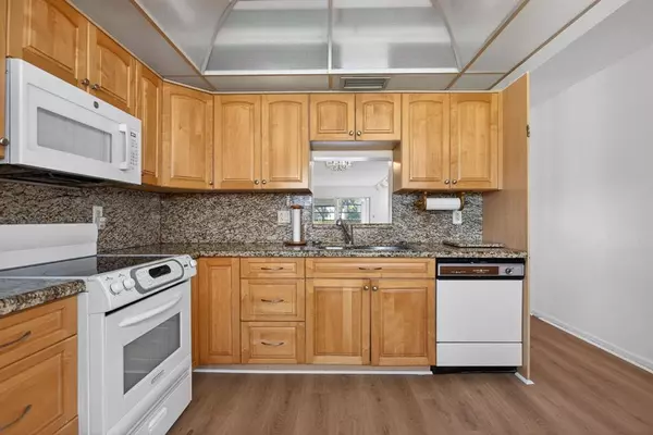 Coconut Creek, FL 33066,3101 Portofino Pt #A1