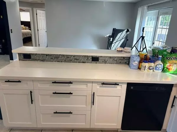 Fort Lauderdale, FL 33311,2518 NW 15