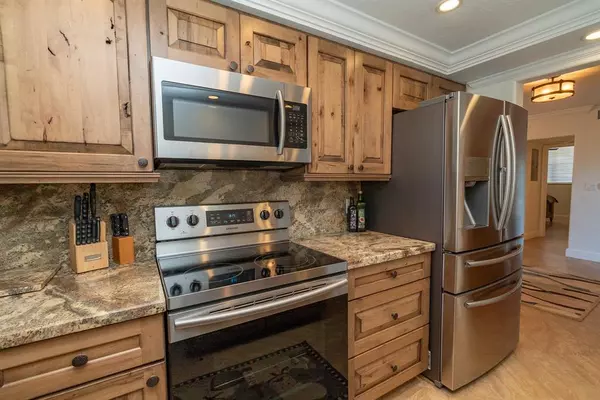 Pompano Beach, FL 33062,2731 NE 14th Street Cswy #118