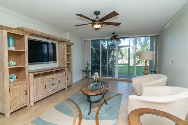 Pompano Beach, FL 33062,2731 NE 14th Street Cswy #118