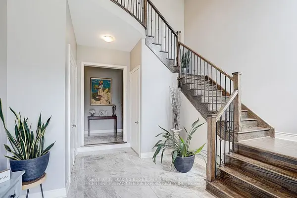 Bradford West Gwillimbury, ON L3Z 2A6,290 Inverness WAY