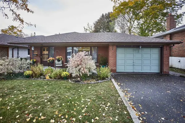 15 Pylon PL, Toronto W10, ON M9W 2P3