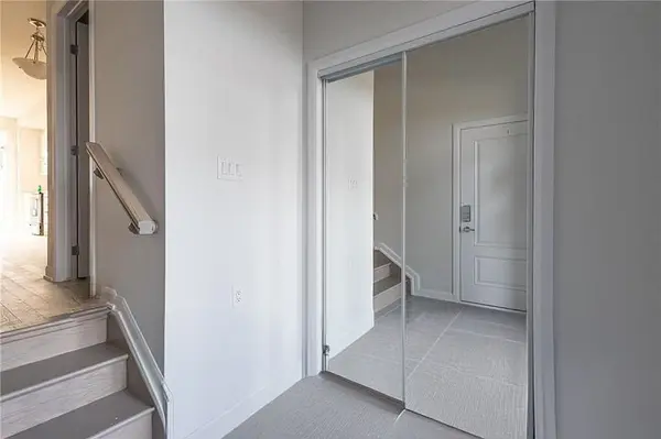 Barrhaven, ON K2J 7C5,915 Athenry CT