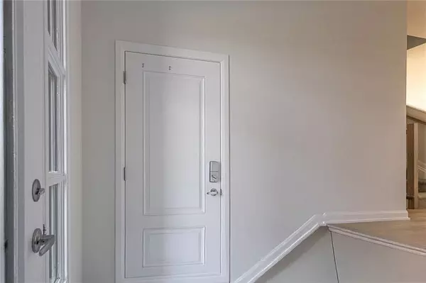 Barrhaven, ON K2J 7C5,915 Athenry CT