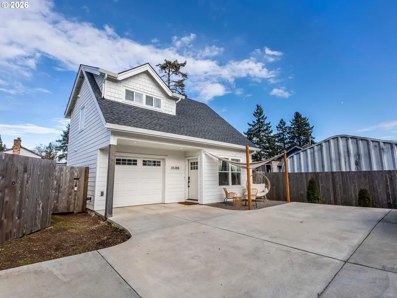 6538 SE 64TH AVE #B, Portland, OR 97206