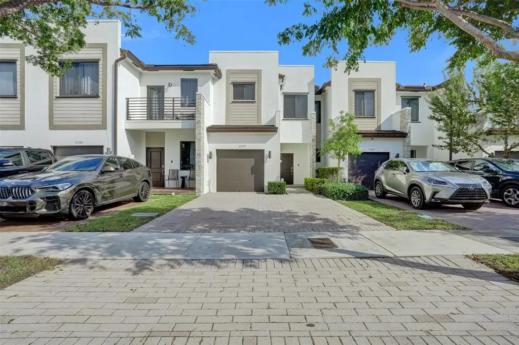 Miami, FL 33179,21357 NE 2nd Ct