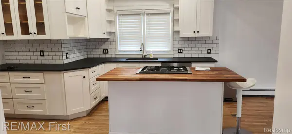 Oak Park, MI 48237,23844 Republic AVE S