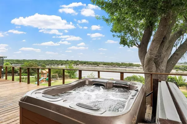 Clifton, TX 76634,310 County Road 1710