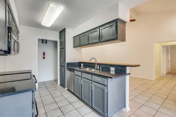 North Richland Hills, TX 76180,6913 Sierra Drive