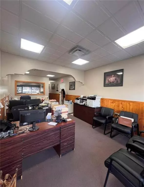 Ozone Park, NY 11416,10208 101st AVE