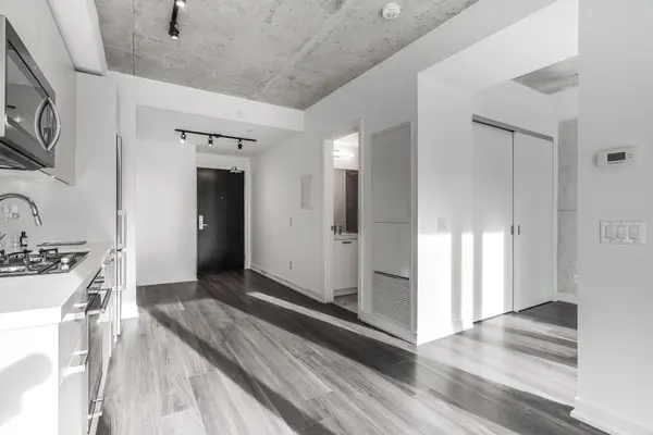 Toronto C08, ON M5A 0T8,55 Ontario ST #1006