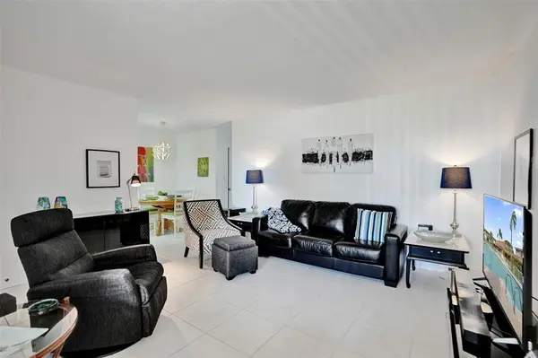 Miami, FL 33162,17001 NE 13th Ave #104