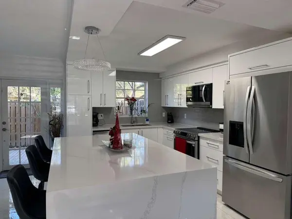 Cooper City, FL 33330,12181 SW 49th Ct