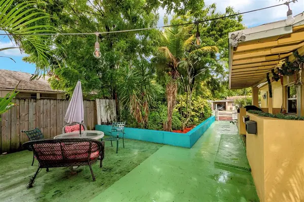 Dania Beach, FL 33004,255 SW 15th St