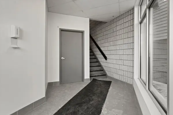 Uxbridge, ON L9P 1P2,2 Brock ST W #5B