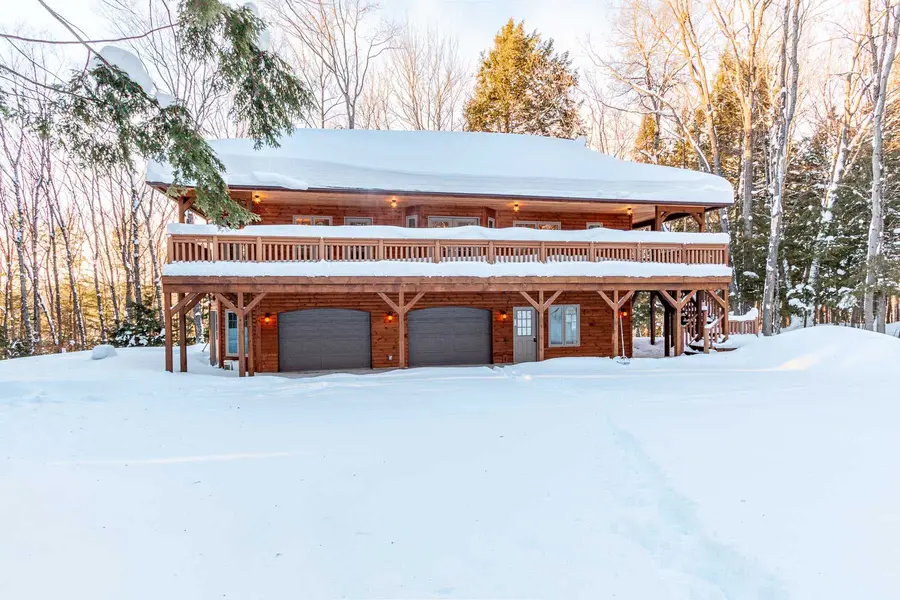 35 Keefer ST, Dysart Et Al, ON K0M 1S0