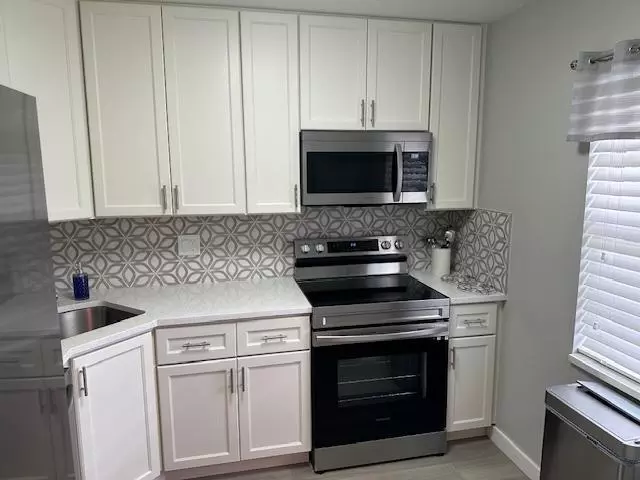 Margate, FL 33063,7705 NW 5th Ct #101