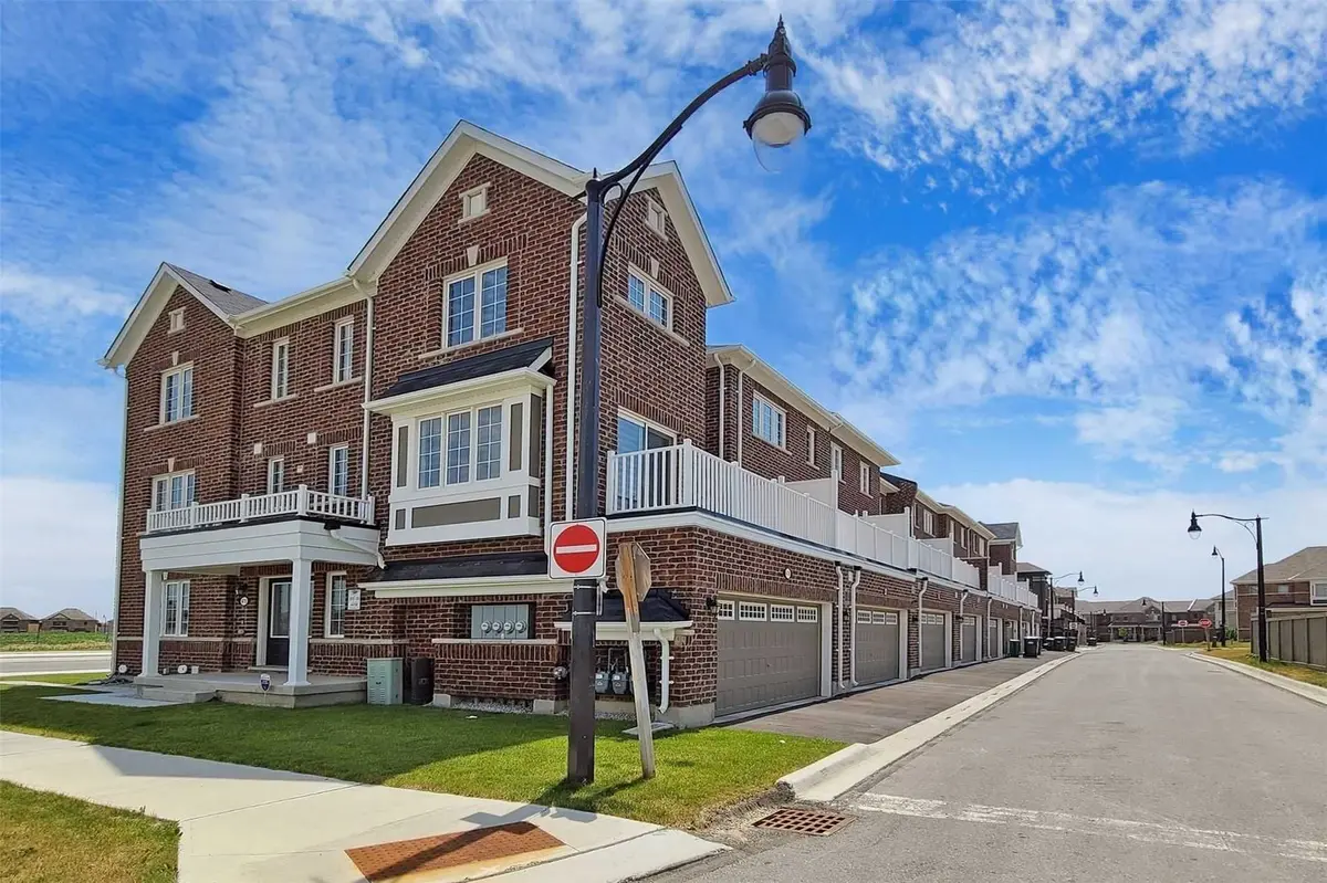 Brampton, ON L7A 0H1,468 Remembrance RD