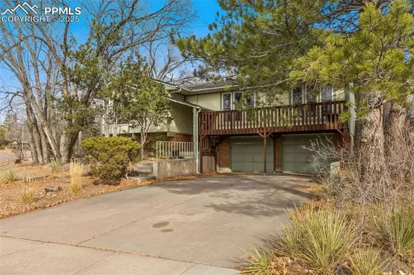 Colorado Springs, CO 80919,6365 Delmonico DR